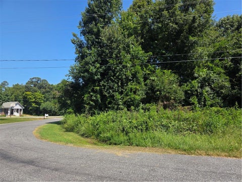 Vacant Land For Sale - 125 Pickett Drive<br/> Lexington, NC 27295