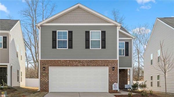 1126 CHANDLER POINT CT, RURAL HALL, NC 27045 - Image da990fa05c80c9cedb57ea97296350ff/3444194281