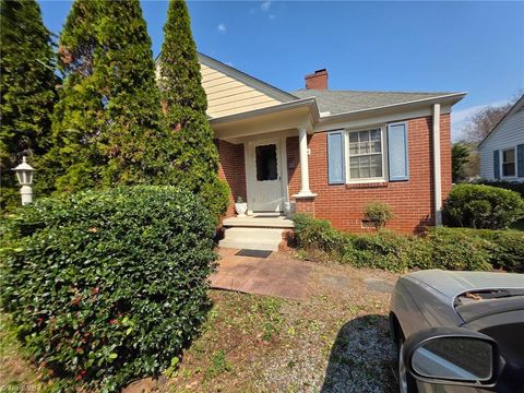 Homes For Sale - 1008 W Northwood Street<br/> Guilford County, Greensboro, NC 27408