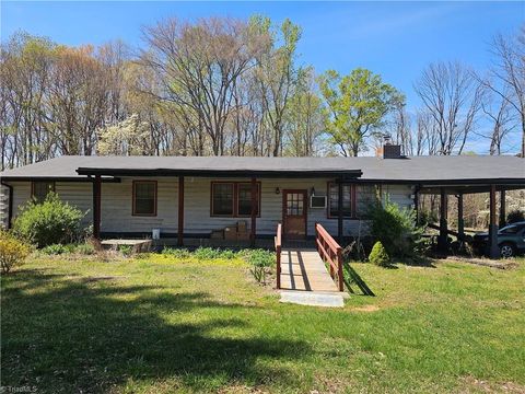 Photo of 1040 Barger Road, Salisbury, NC 28146 (MLS # 1214763)