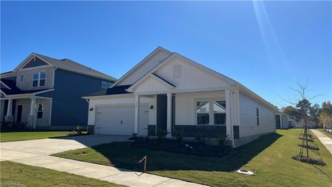 Homes For Sale - 136 Pantego Place<br/> Salisbury, NC 28144