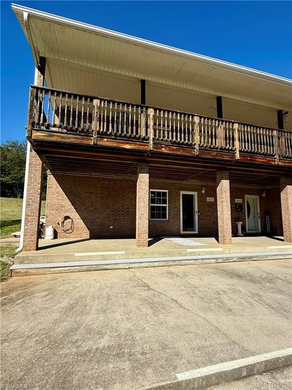 Photo of 130 Chandler Hills Drive, Mount Airy, NC 27030 (MLS # 1240086)
