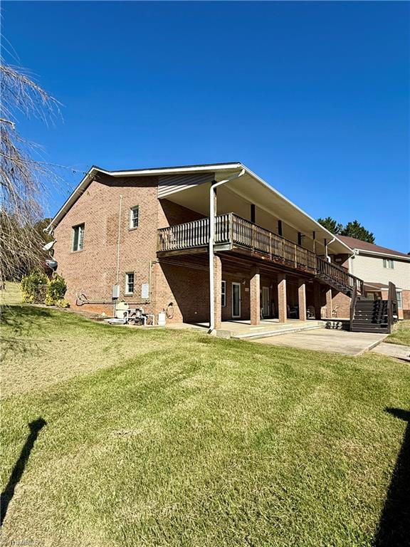 Photo of 130 Chandler Hills Drive, Mount Airy, NC 27030 (MLS # 1240086)