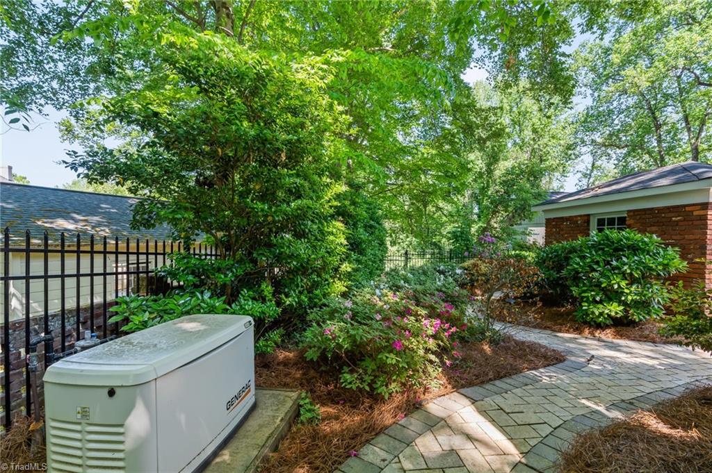 40 Kemp Road, Greensboro, North Carolina image 48