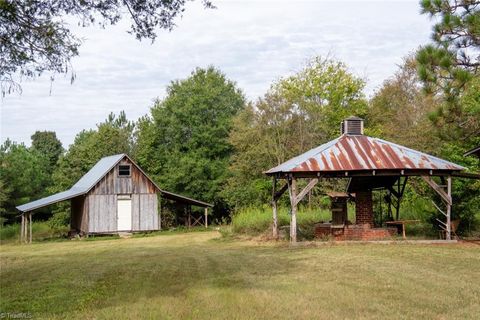 A home in Seagrove