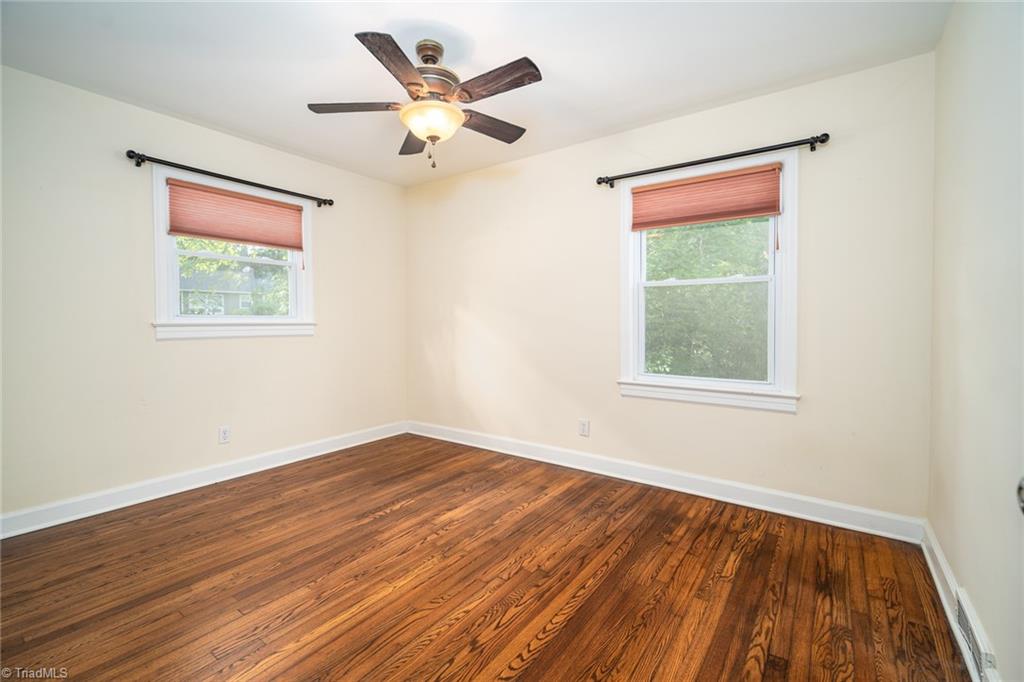 3709 Parkwood Drive, Greensboro, North Carolina image 21