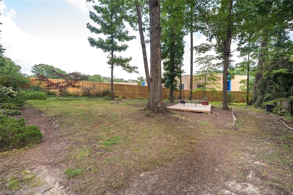 3709 Parkwood Drive, Greensboro, North Carolina image 25