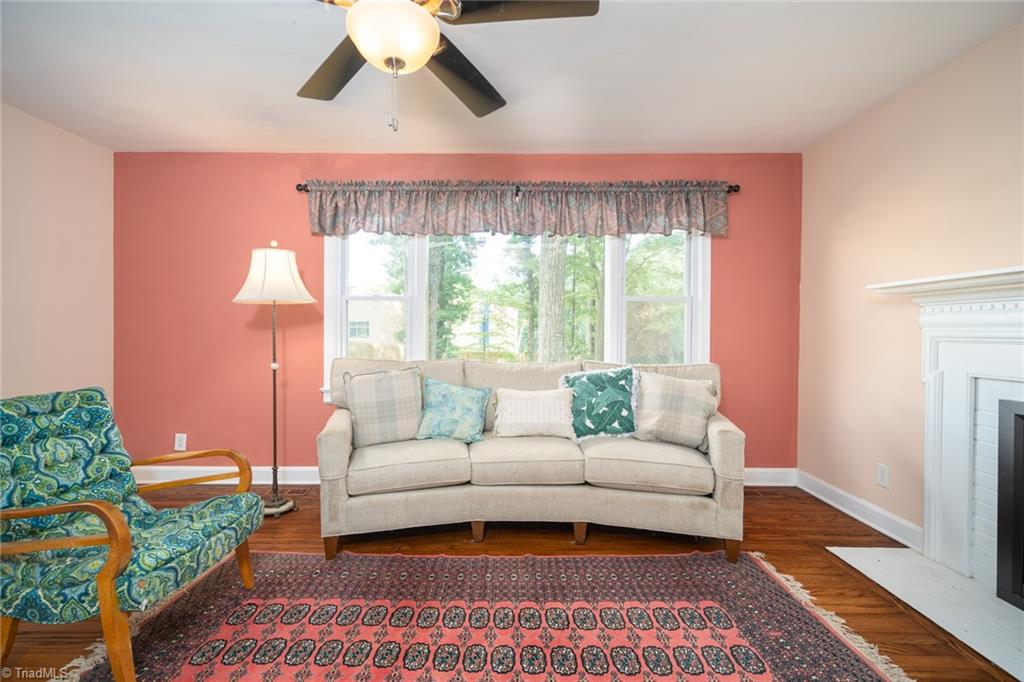3709 Parkwood Drive, Greensboro, North Carolina image 15
