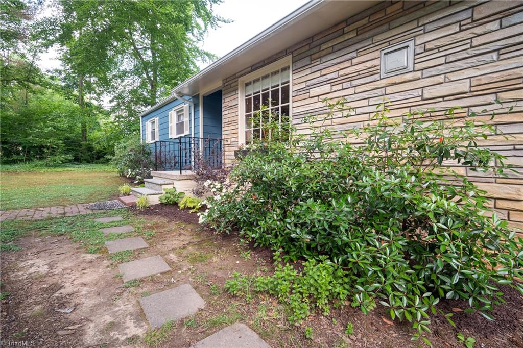3709 Parkwood Drive