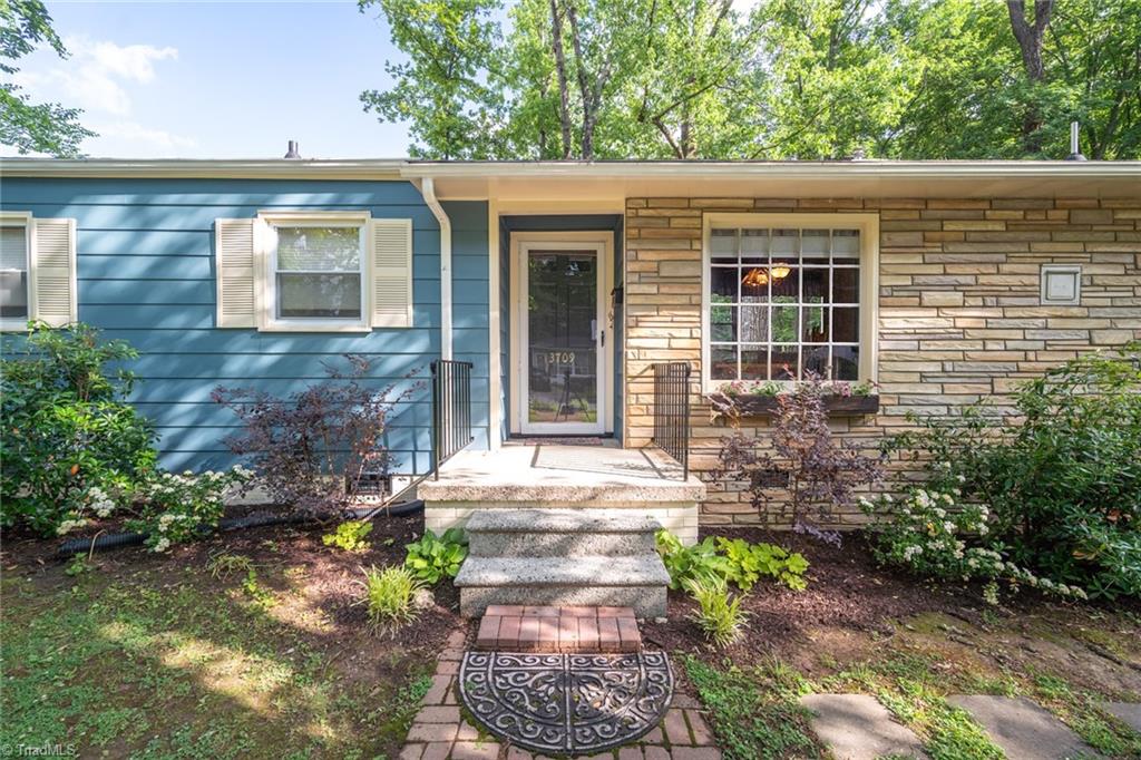 3709 Parkwood Drive