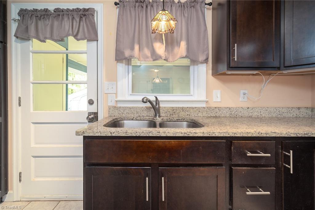 3709 Parkwood Drive, Greensboro, North Carolina image 12