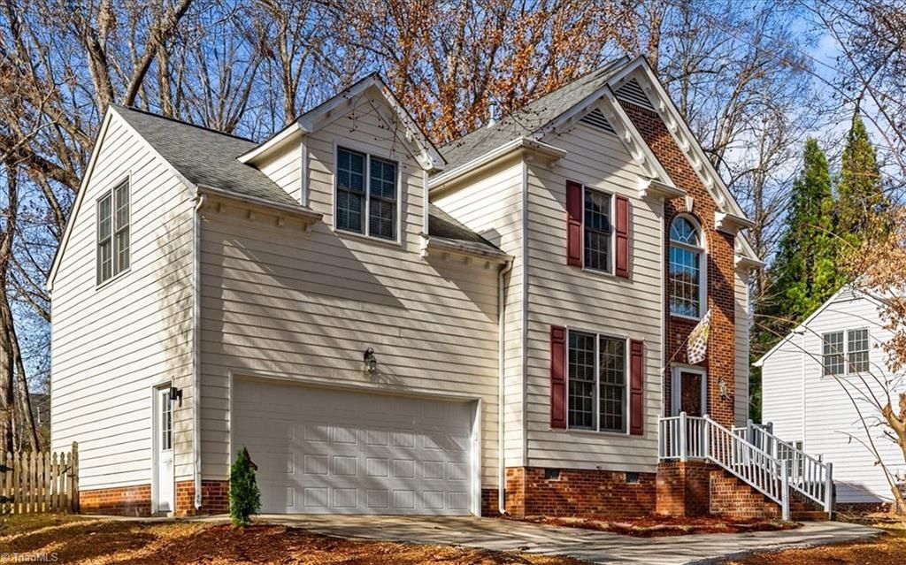 Photo of 1516 Covered Wagon Road, McLeansville, NC 27301 (MLS # 1203711)