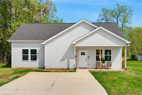 Mobile Home For Sale - 413 Bradley Street<br/> Burlington, NC 27215