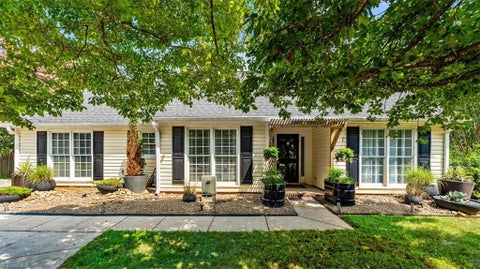 Homes For Sale - 2412 Meadow Gate Drive<br/> Greensboro, NC 27455