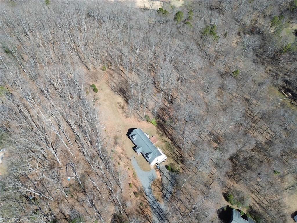 2717 Todd Drive, Yadkinville, North Carolina image 2