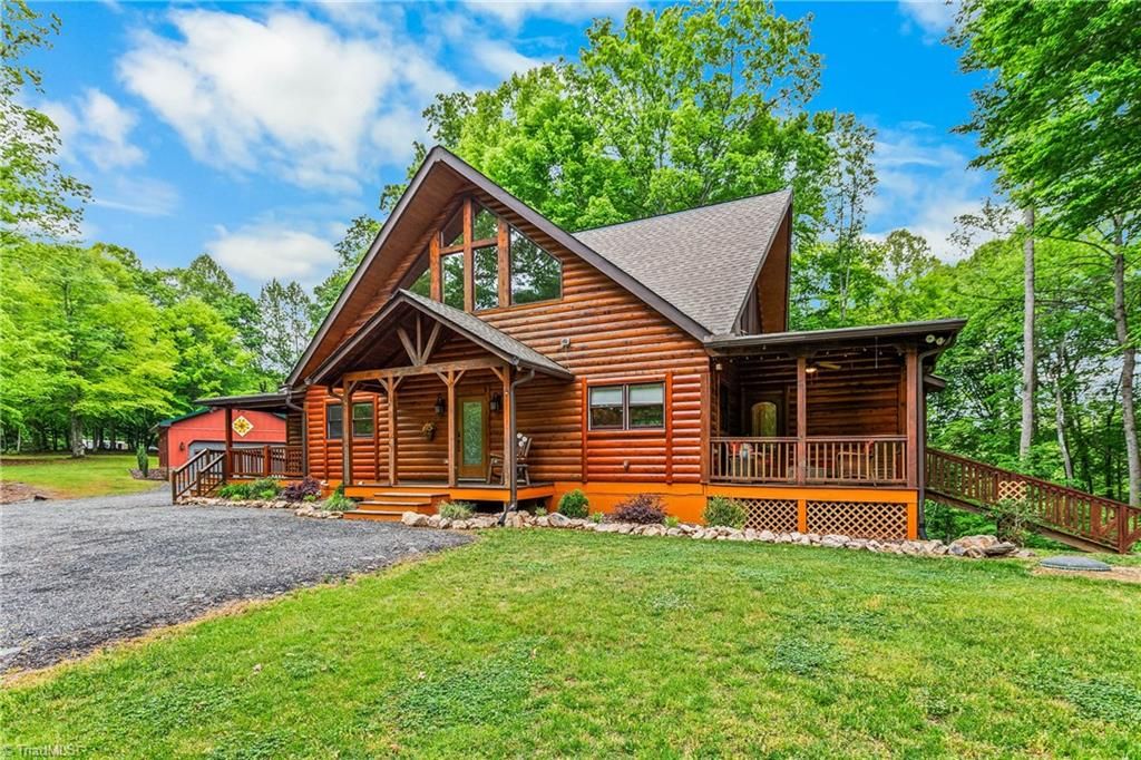 Photo of 1160 River Bluff Trail, Tobaccoville, NC 27050 (MLS # 1217863)