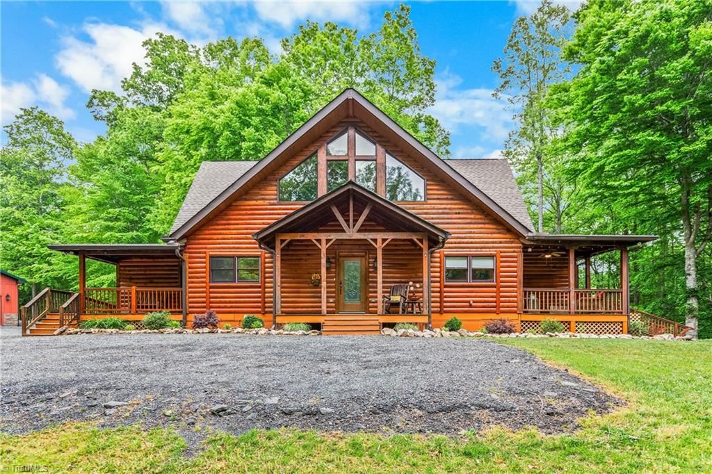 Photo of 1160 River Bluff Trail, Tobaccoville, NC 27050 (MLS # 1217863)