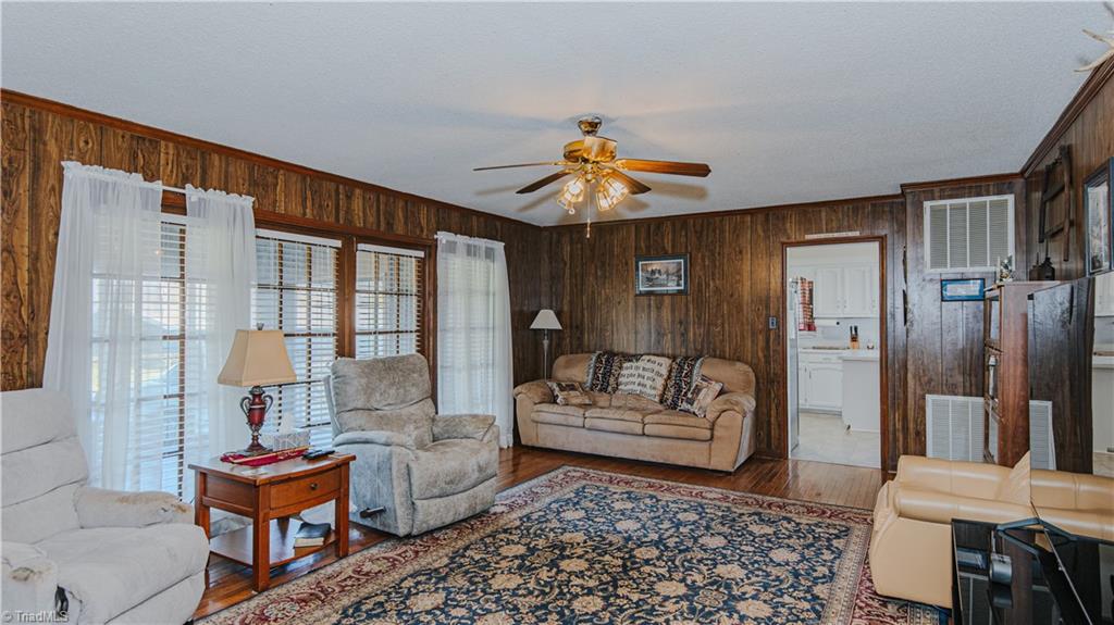 1753 Altamahaw Union Ridge Road, Burlington, North Carolina image 32