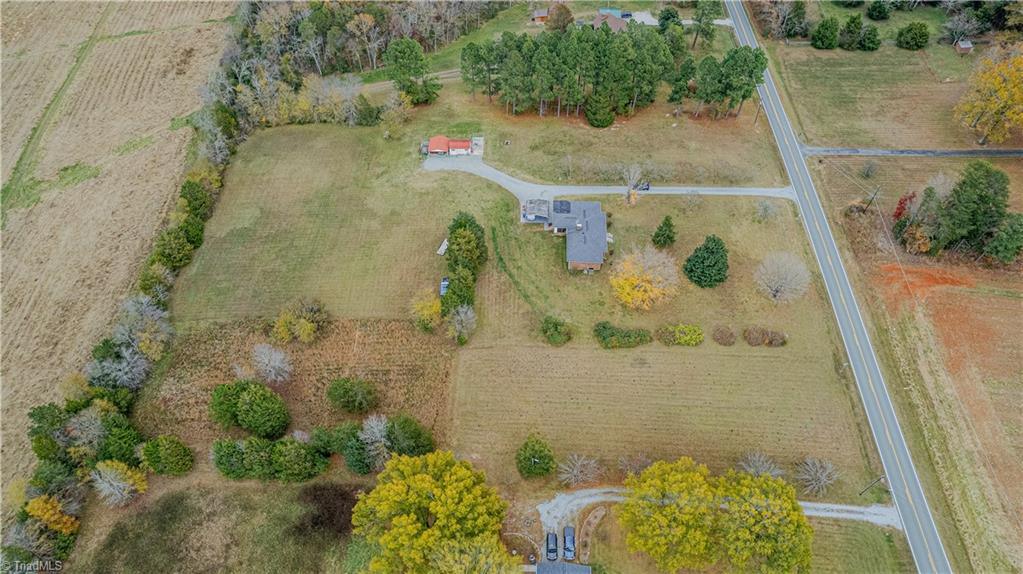 1753 Altamahaw Union Ridge Road, Burlington, North Carolina image 16