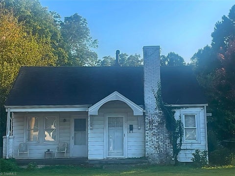 Homes For Sale - 1605 Hanover Road<br/> Burlington, NC 27217