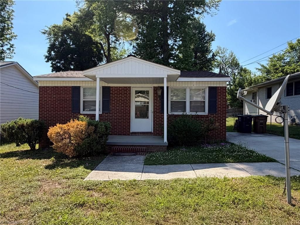 Photo of 1706 Alice Avenue, Greensboro, NC 27401 (MLS # 1218775)