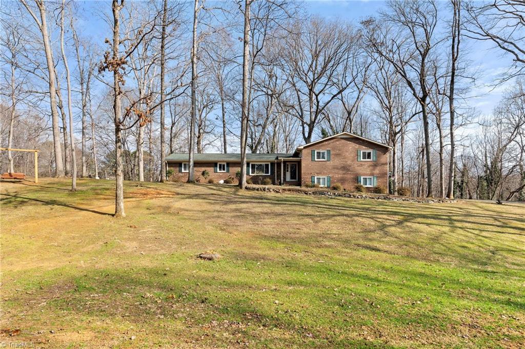 2717 Castes Drive, Pfafftown, North Carolina image 2