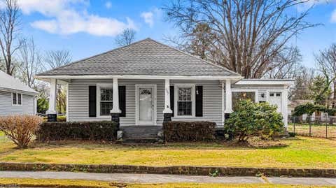 Homes For Sale - 607 Thomas Street<br/> Reidsville, NC 27320