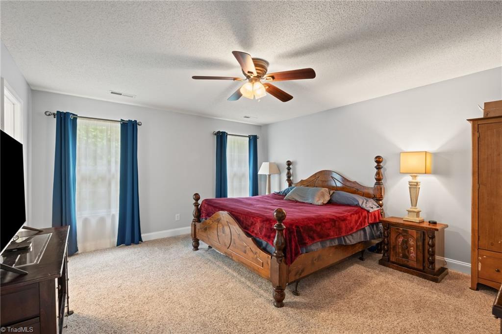 4509 Garden Club Street, High Point, North Carolina image 31