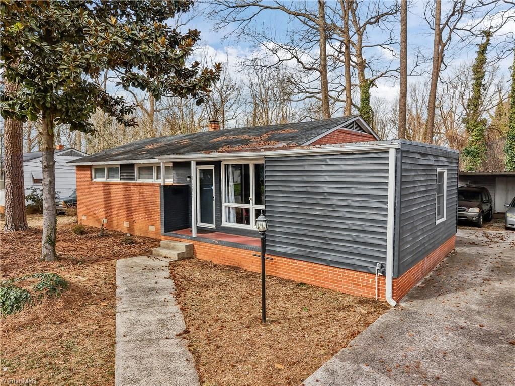 Photo of 2512 Westmoreland Drive, Greensboro, NC 27408 (MLS # 1209073)