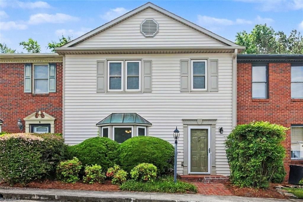 Photo of 903 Park Place Drive #C, Kernersville, NC 27284 (MLS # 1222176)