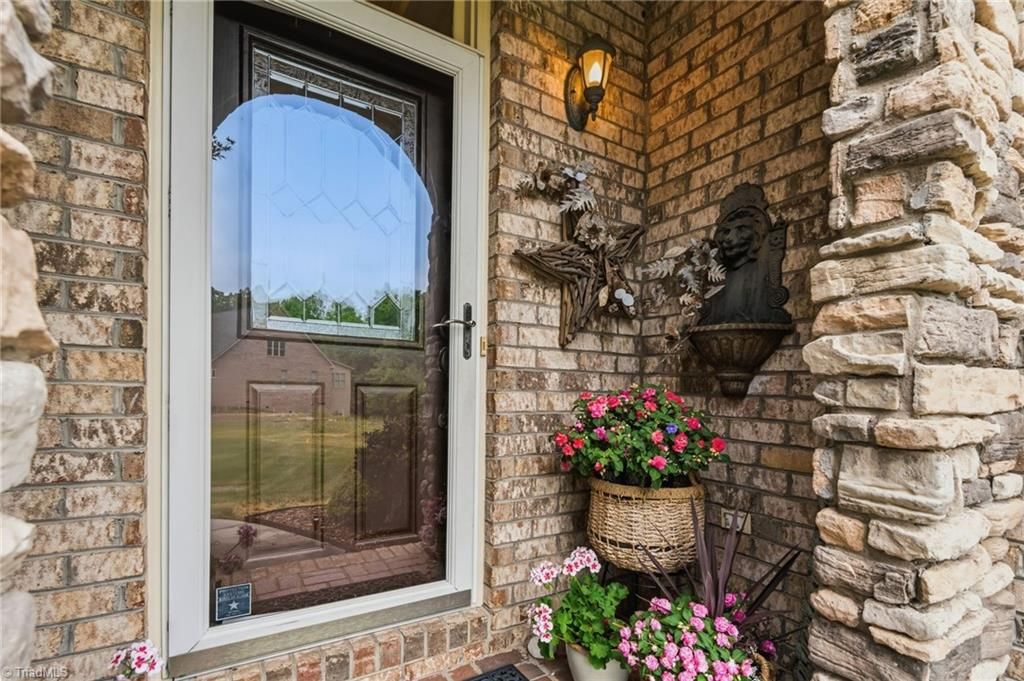 Photo of 4221 Pennfield Way, High Point, NC 27262 (MLS # 1218046)
