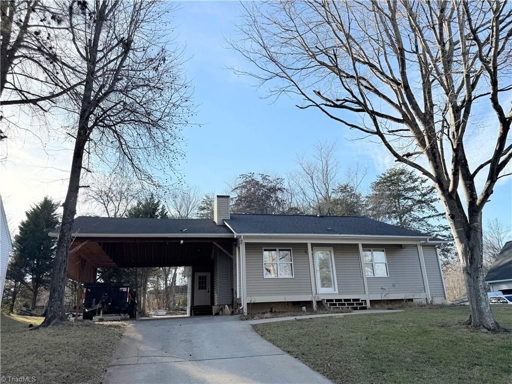 Photo of 126 Blue Bonnet Court, Mocksville, NC 27028 (MLS # 1207468)