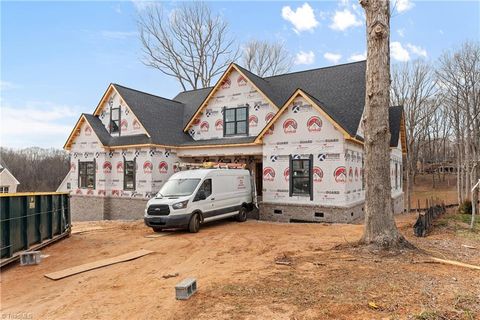 8945 Maltese Court Lewisville NC 27023