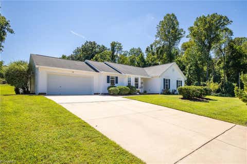 Photo for 3901 Hunt Chase Drive