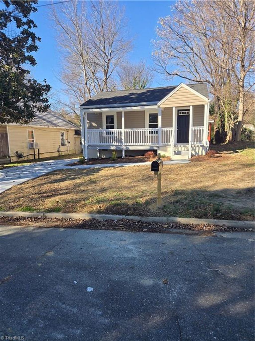 Photo of 513 Devonshire Street, Winston-Salem, NC 27127 (MLS # 1203380)