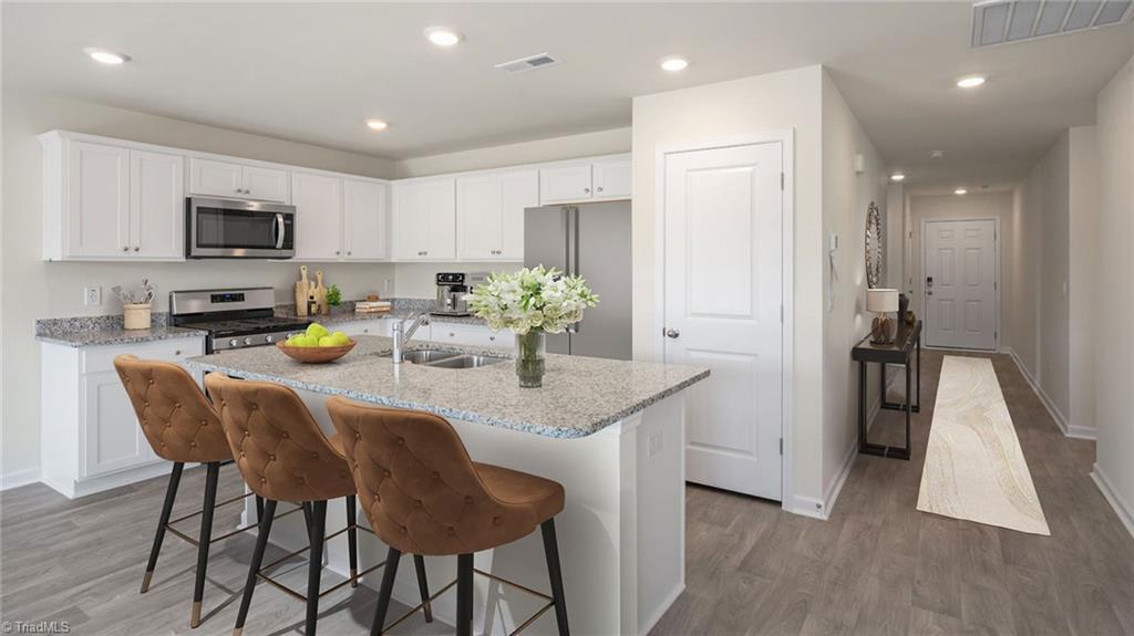 4588 Red Oak Drive