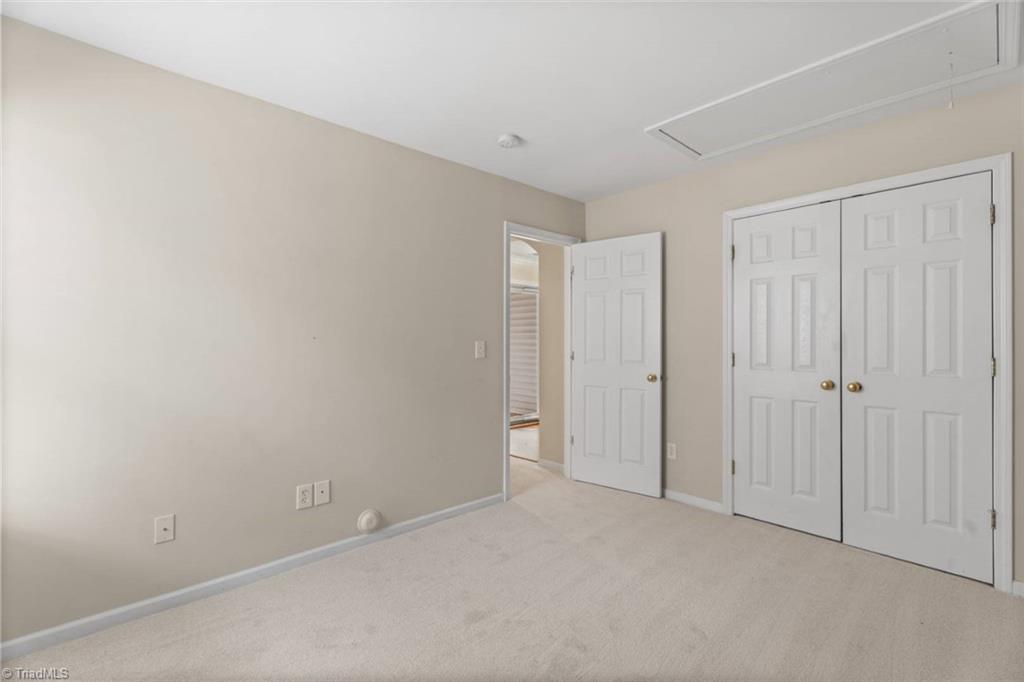 Winston-Salem, North Carolina 27107, United States, 3 Bedrooms Bedrooms, ,2 BathroomsBathrooms,Residential,Pending,144408