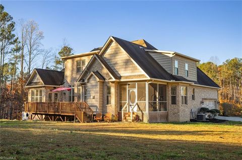 A home in Kernersville