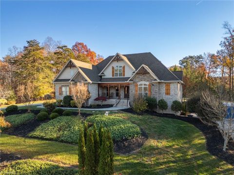 A home in Kernersville