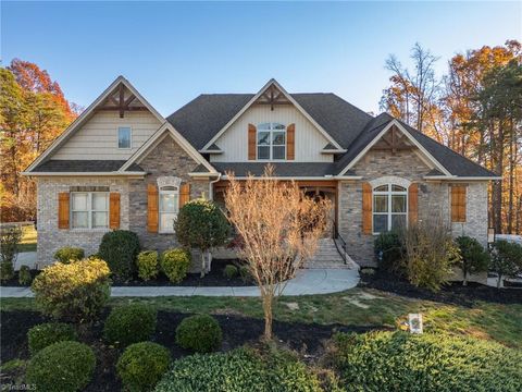 A home in Kernersville