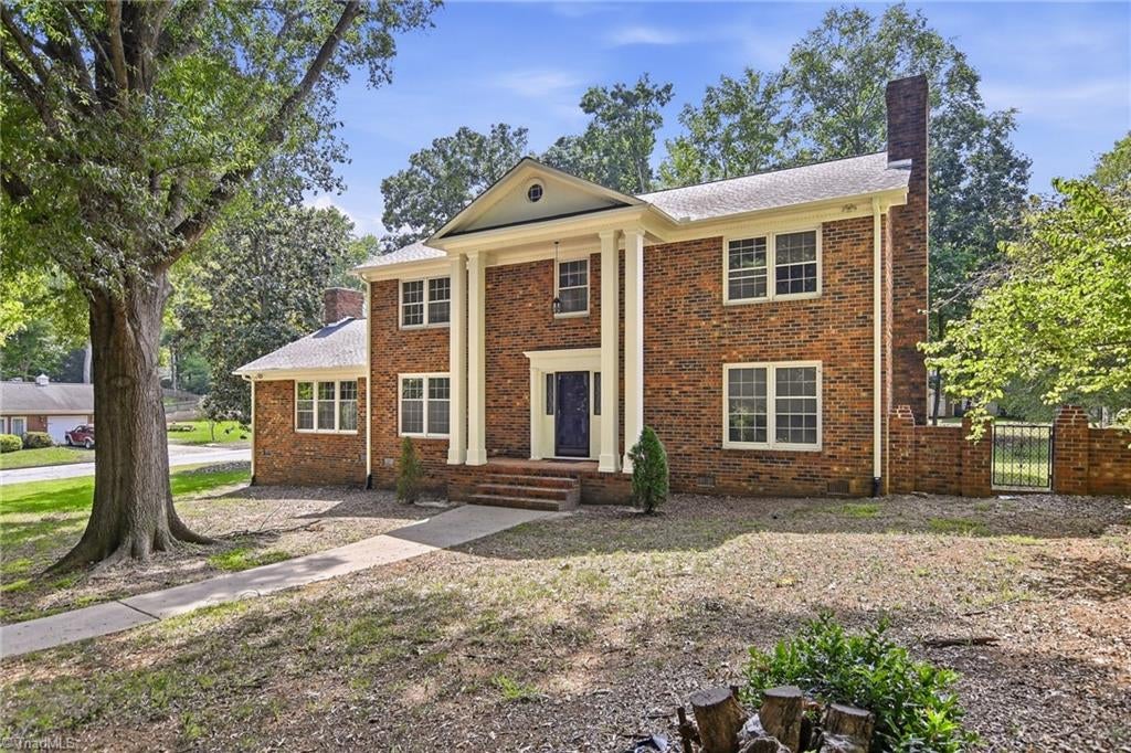 Photo of 33 Kemp Road E, Greensboro, NC 27410 (MLS # 1236299)