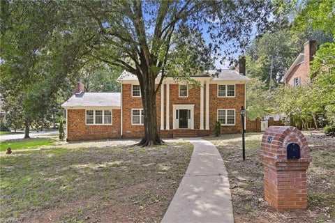 Homes For Sale - 33 Kemp Road<br/> Greensboro, NC 27410