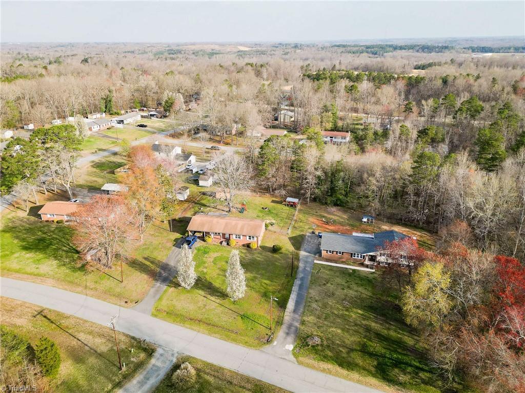 5812 Checker Road, High Point, North Carolina image 31
