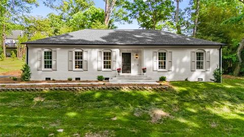 Homes For Sale - 714 Edgewood Road<br/> Asheboro, NC 27205