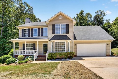 Homes For Sale - 203 Church View Drive<br/> Greensboro, NC 27455