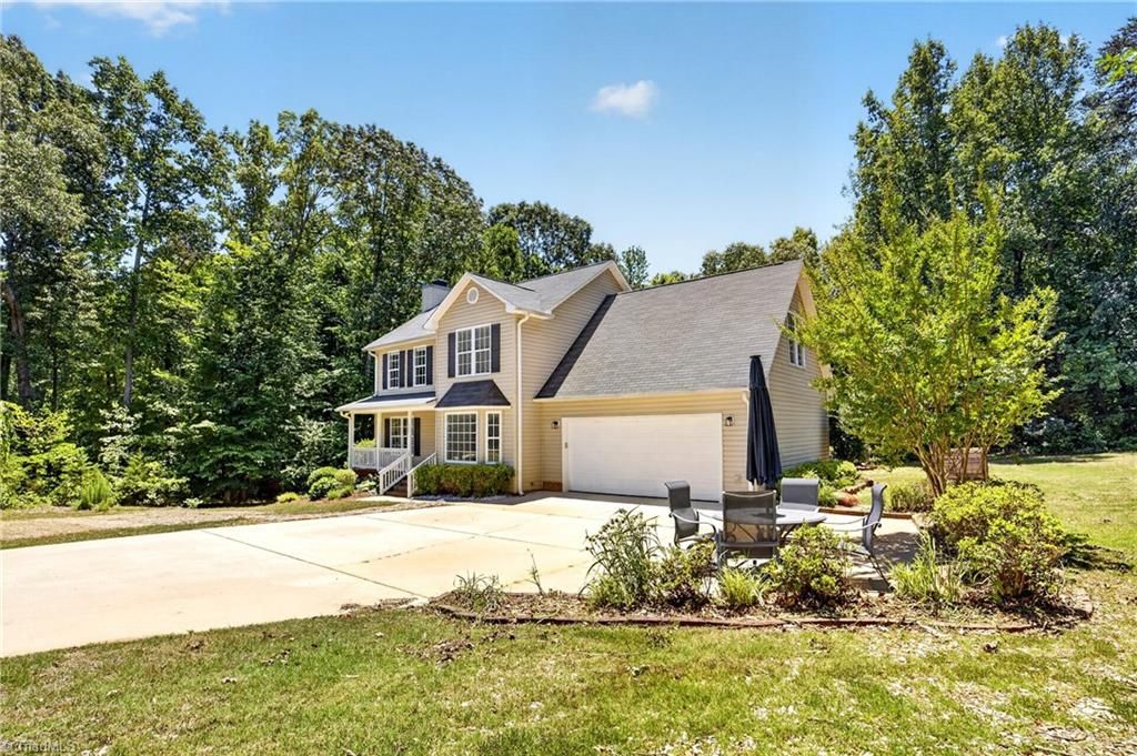 Photo of 203 Church View Drive, Greensboro, NC 27455 (MLS # 1224652)