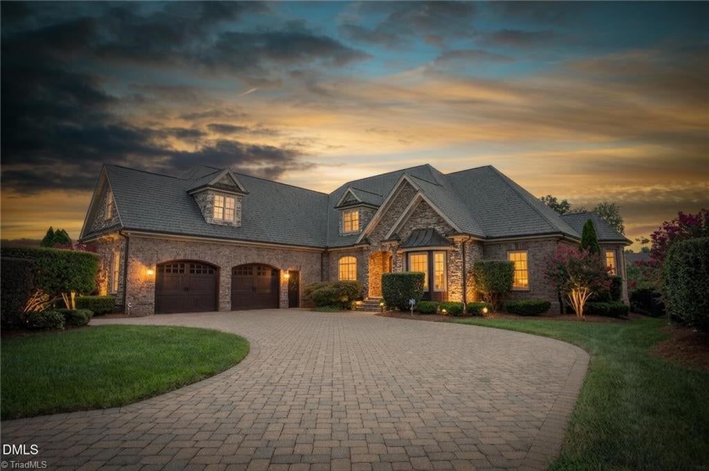 Photo of 841 Dunleigh Drive, Burlington, NC 27215 (MLS # 1231843)