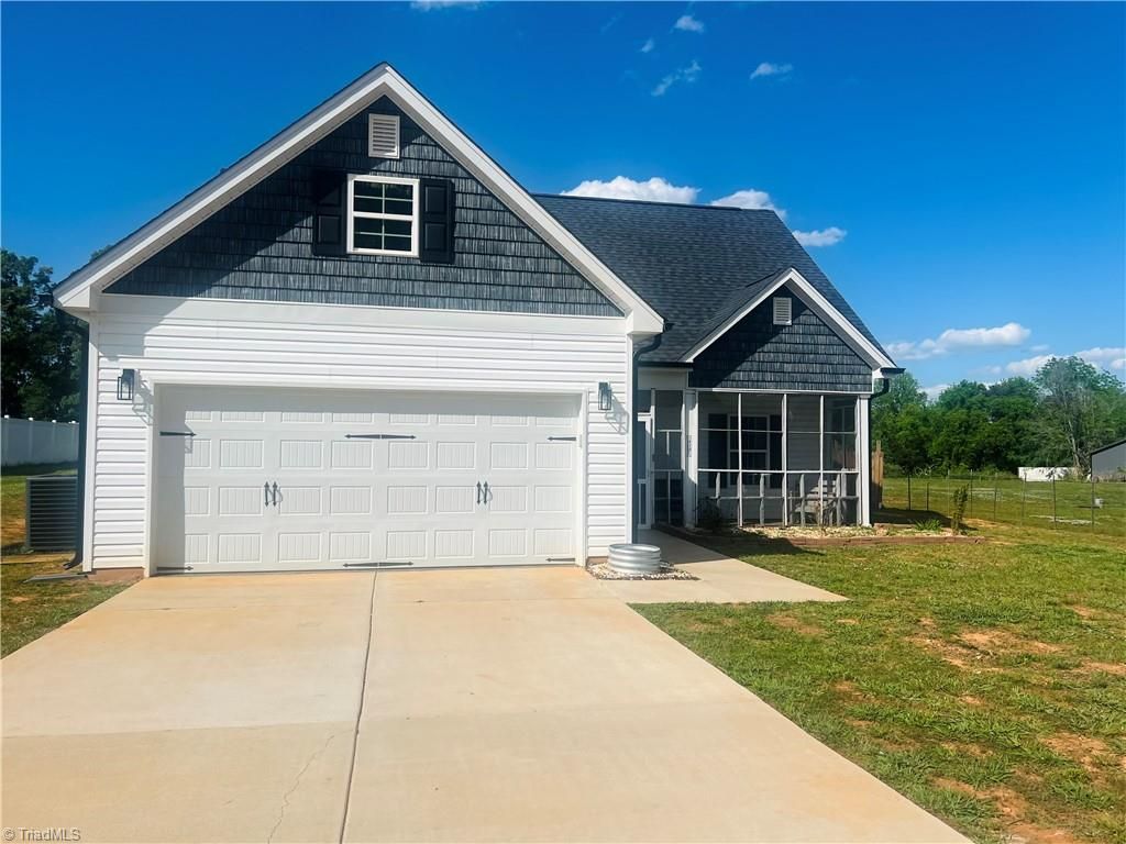 Photo of 729 Deadmon Road, Mocksville, NC 27028 (MLS # 1218277)