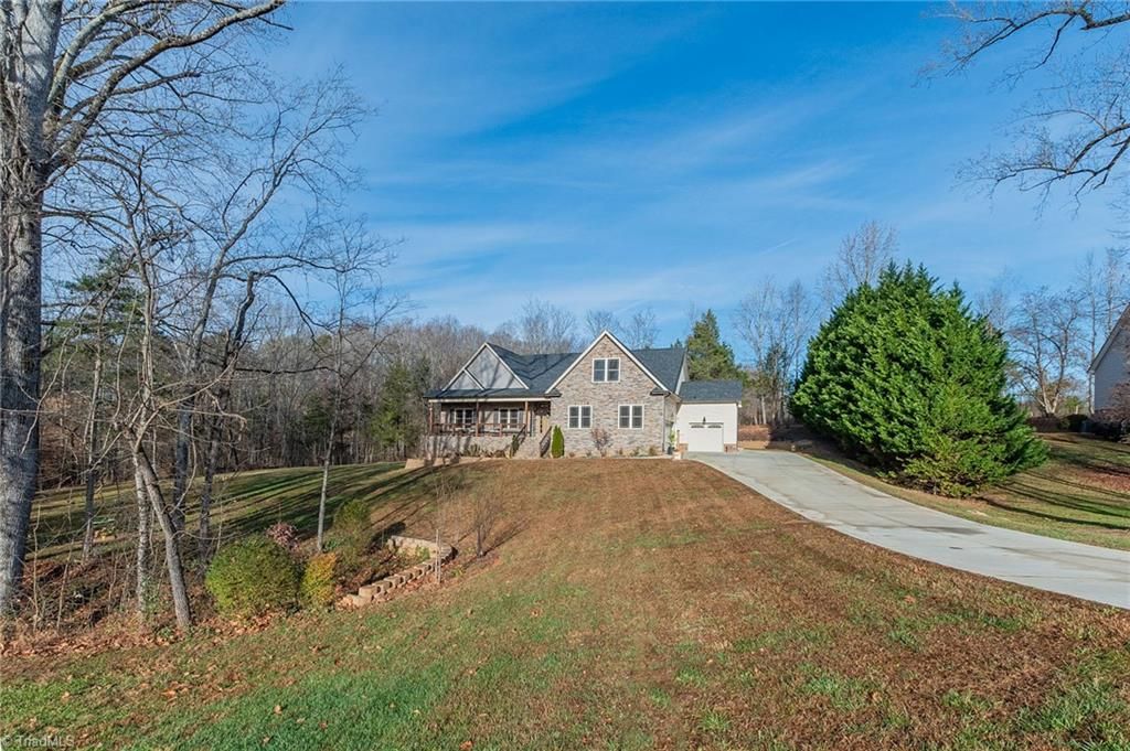 Photo of 184 Marbrook Drive, Mocksville, NC 27028 (MLS # 1212722)