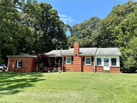 Homes For Sale - 318 Brewer Street<br/> Star, NC 27356